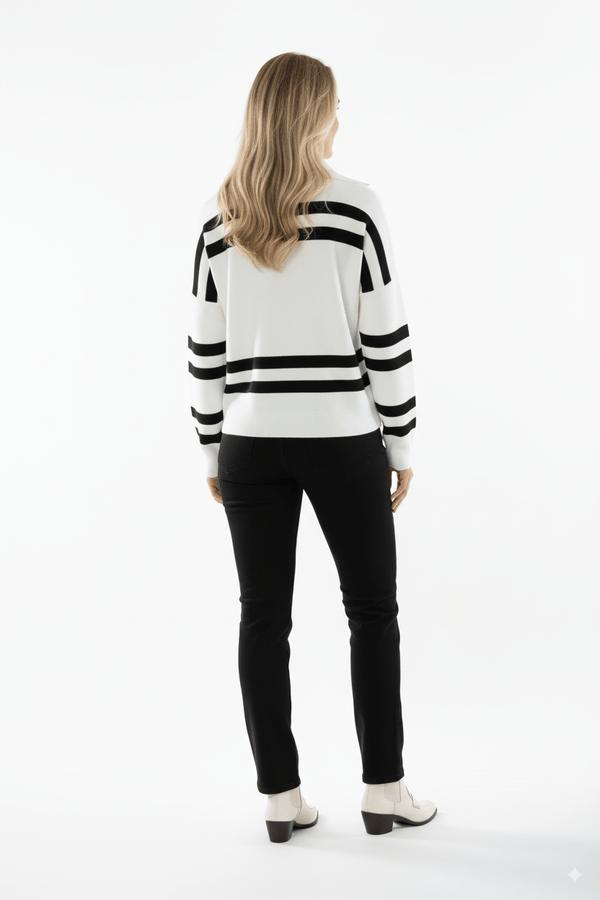 
                    
                      Witte Gebreide Trui met Zwarte Strepen & Kraagdetail - BlushFashionstore
                    
                  