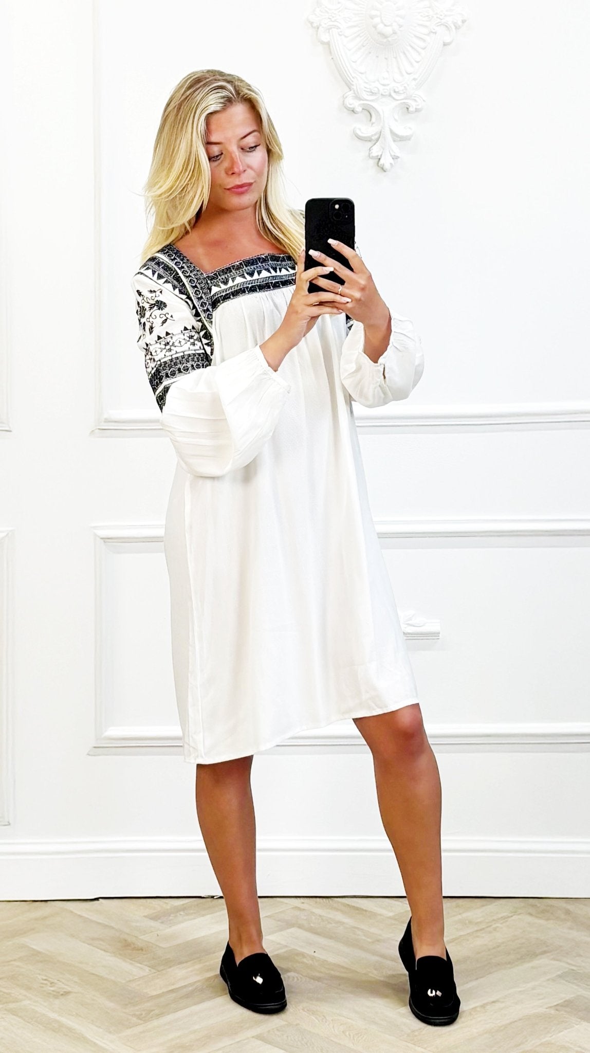 witte Midi Jurk met Zwart Borduurwerk - BlushFashionstore