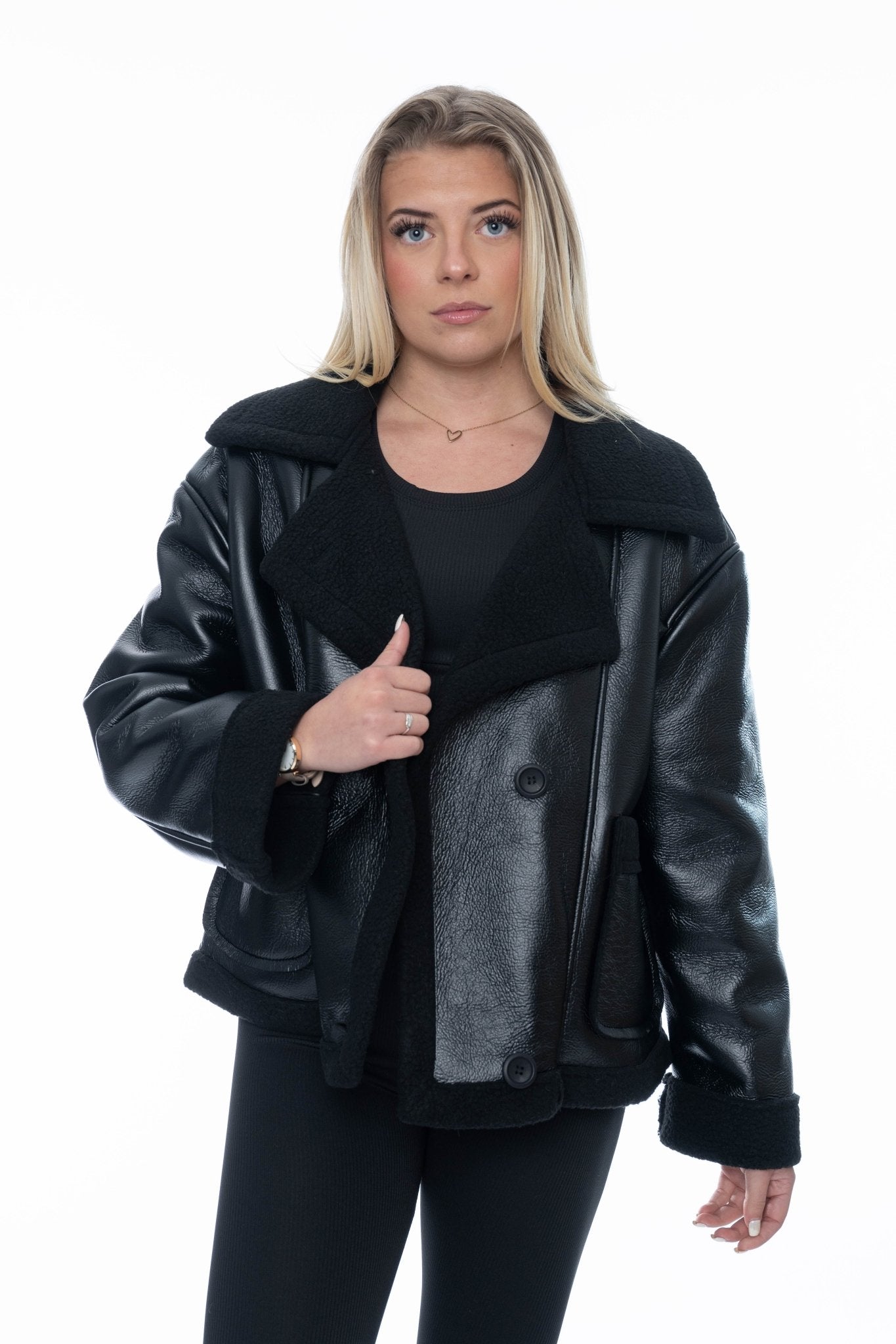 Zwarte dames faux leather jas – Teddy voering & oversized fit - BlushFashionstore