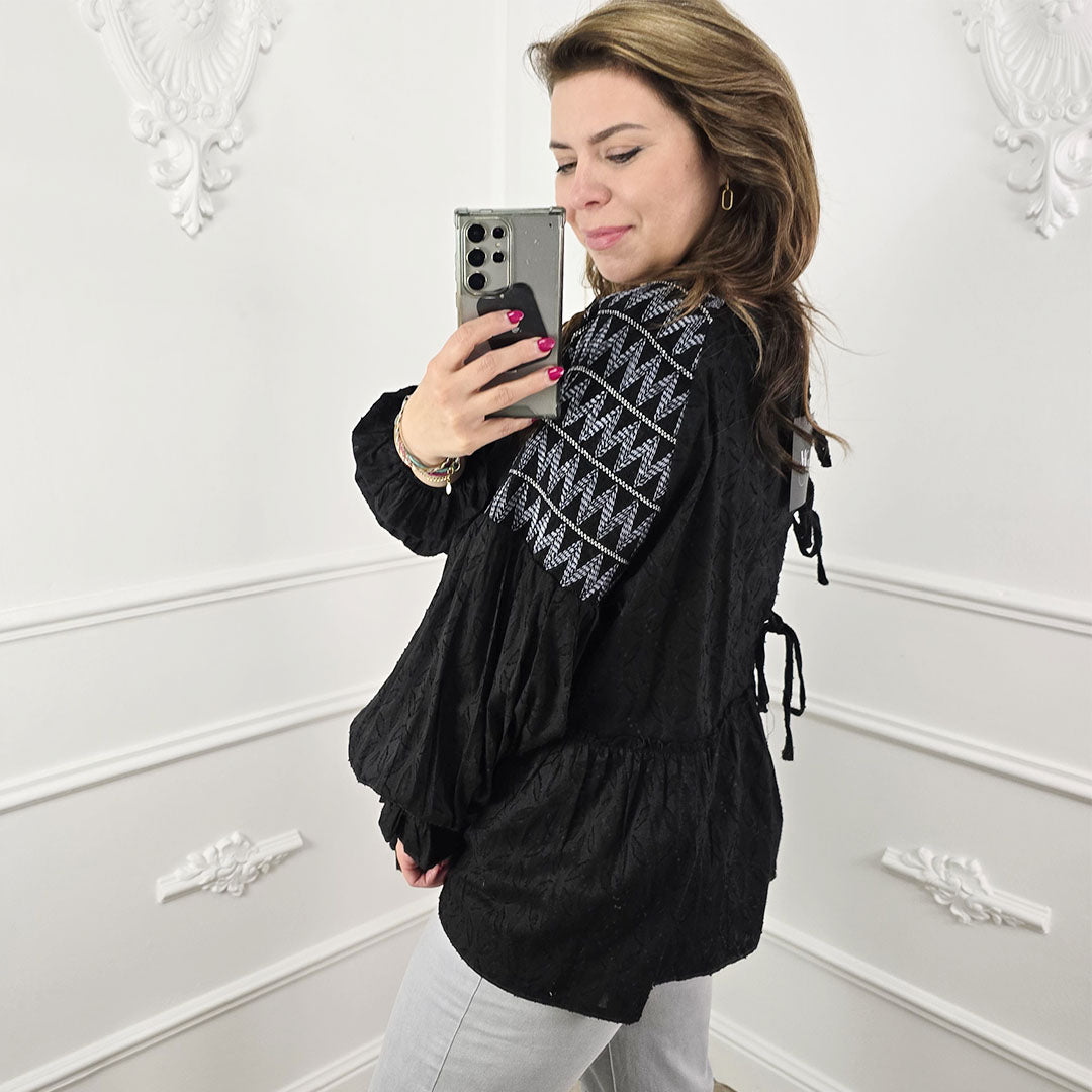 Zwarte katoenen top met strik - BlushFashionstore