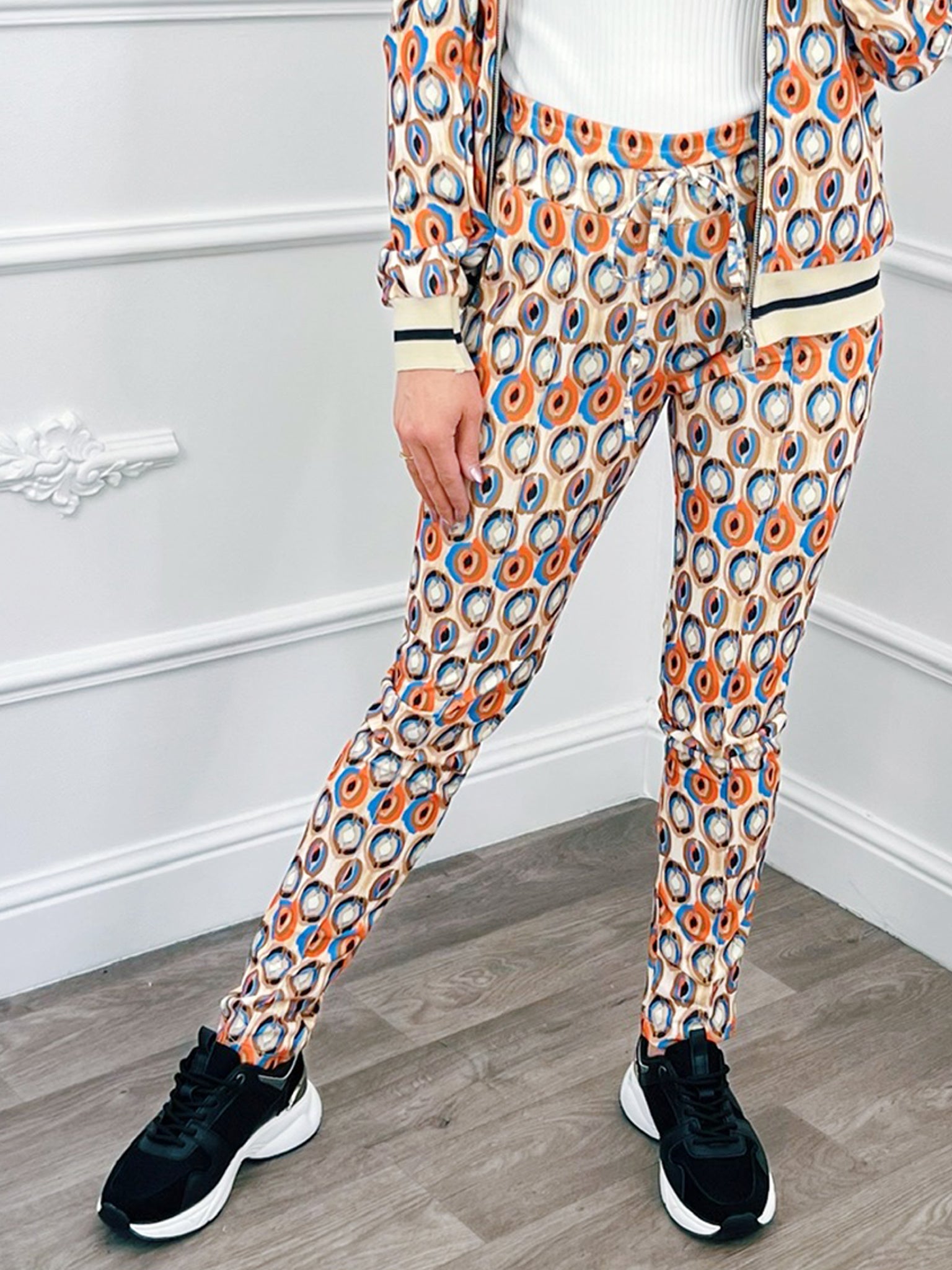 Circle Travel Broek Oranje