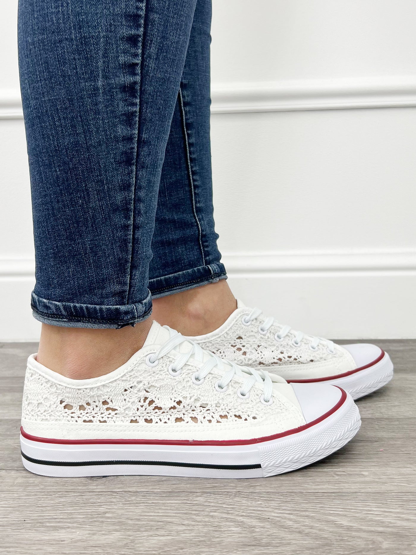 Lace Sneakers White