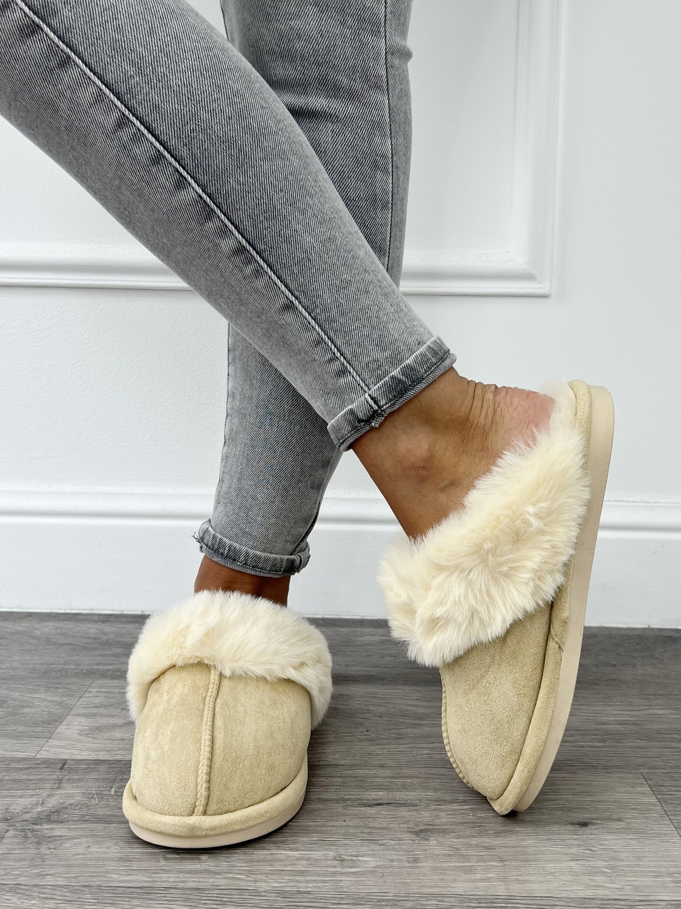 Snuggly Slippers Beige